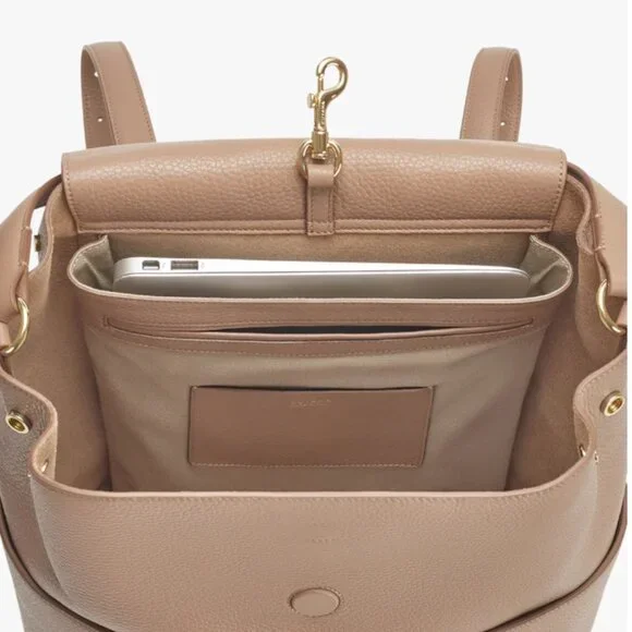 Cuyana Leather backpack 16 inch - Picture 3 of 4